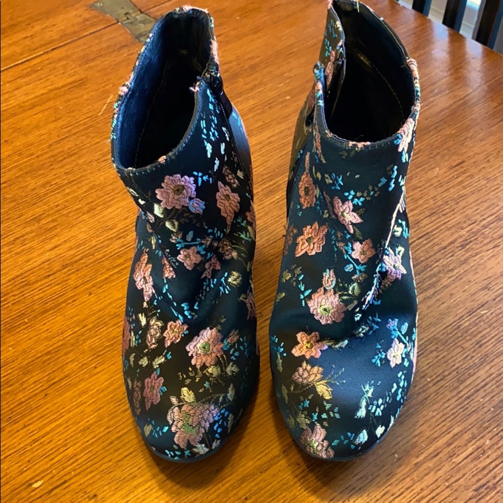 Torrid women’s black floral boots